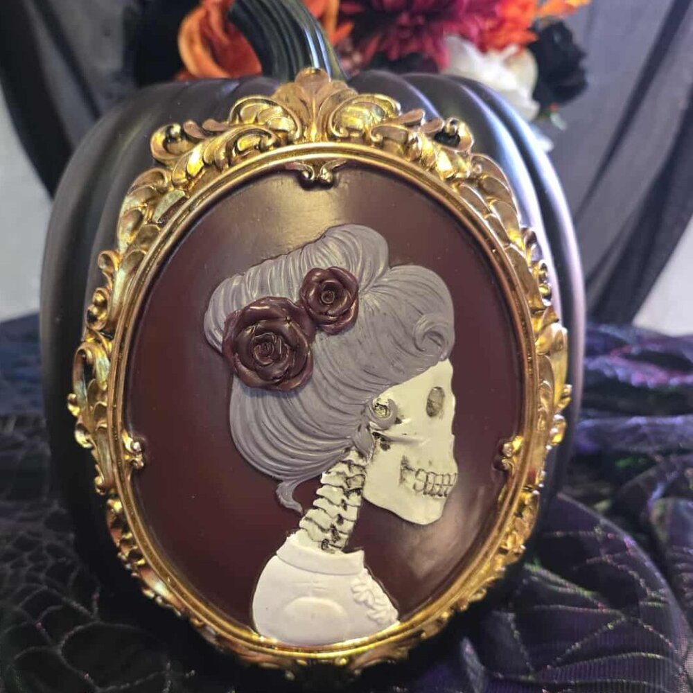 NWT Gothic Victorian Skeleton Lady Cameo Pumpkin | Halloween Decor